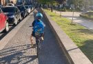 Entre o medo e a culpa: pedalar numa cidade que não foi feita para bicicletas.